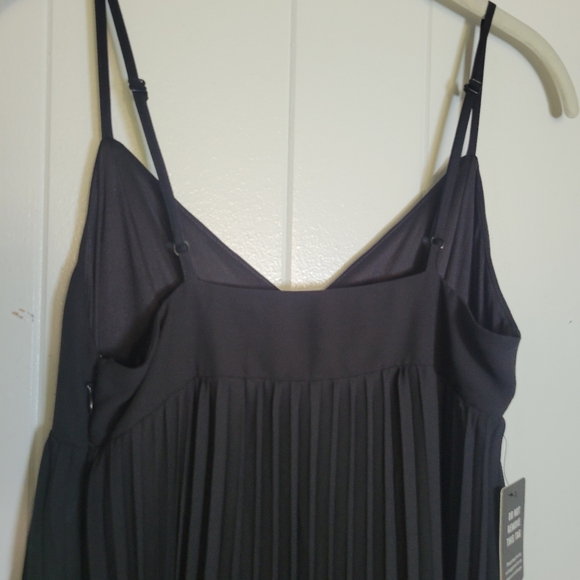 NWT Express Black Pleated Maxi Dress Spaghetti Strap Sleeveless Flowy Party XS - Picture 10 of 13